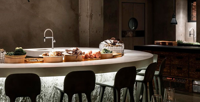 Ксения Собчак открыла ресторан She с искусственным интеллектом в роли шеф-повара