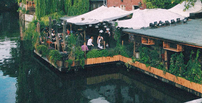 В Берлине сгорел культовый Club der Visionäre