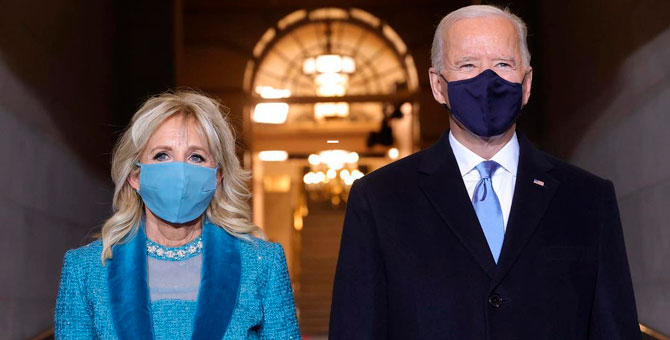 Джилл Байден надела платье бренда Markarian на инаугурацию