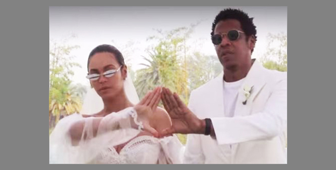 В Сети появились ранее не опубликованные фото со второй свадьбы Бейонсе и Джей-Зи