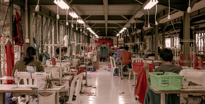 Эксперты заявили, что Nike, PVH, Levi’s и H&M не платили рабочим во время пандемии