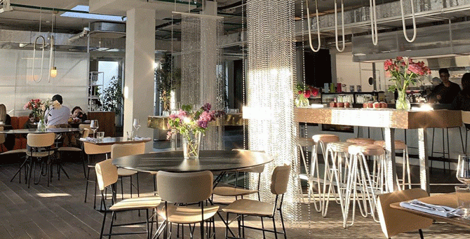 Друзья КМ20 приготовят праздничный ужин в честь десятилетия ресторана