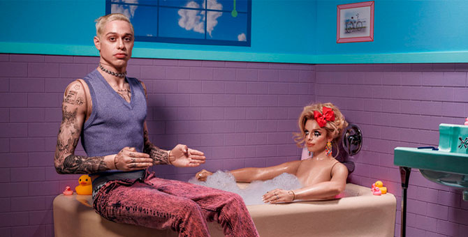 Пит Дэвидсон снялся в образе Кена в депрессии