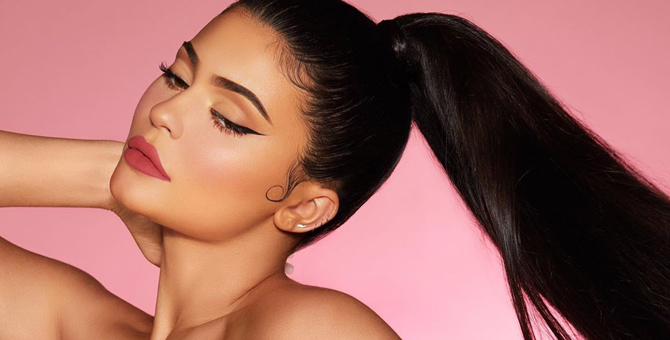 Кайли Дженнер выпустила 4 новых оттенка тинта
