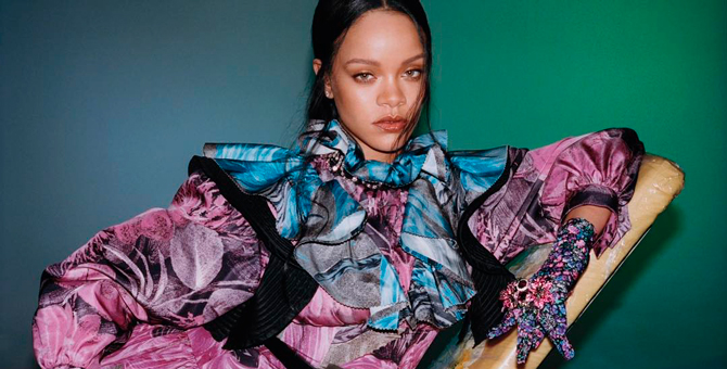 Рианна выпустит автобиографию