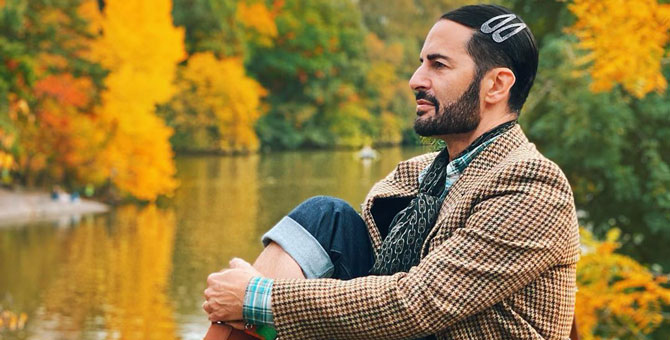 Марк Джейкобс собрал лук для хайкинга с сапогами на платформе