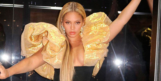 Бейонсе выпустила песню «Black Parade»