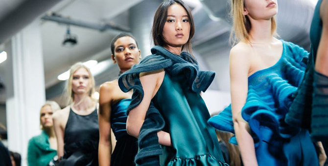 Джорджио Армани проведет закрытый показ из-за эпидемии коронавируса