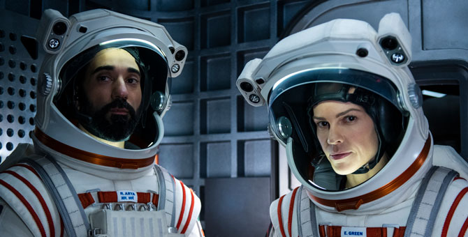 Netflix показал трейлер сериала об экспедиции на Марс «Вдали»