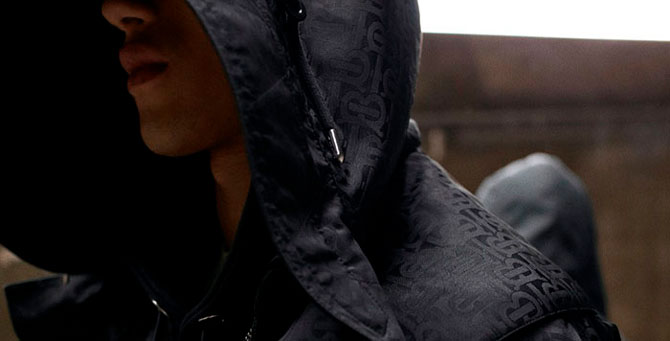 Burberry выпустил коллекцию из экологичного нейлона