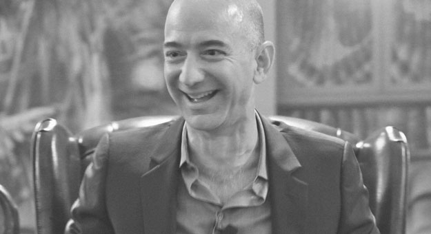 Глава Amazon стал богатейшим человеком в истории