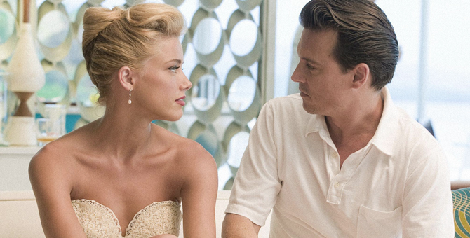 Джонни Депп заявил, что Эмбер Херд его избивала