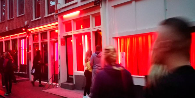 Амстердам избавится от «квартала красных фонарей»