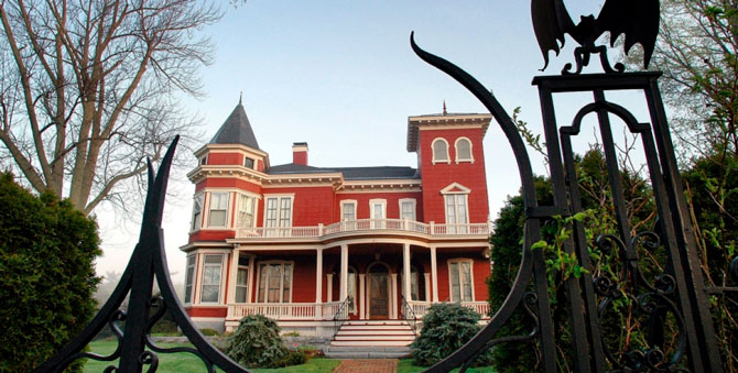 Стивен Кинг превратит свое поместье в ретрит для писателей