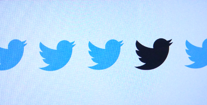 Twitter будет прятать агрессивные твиты политиков