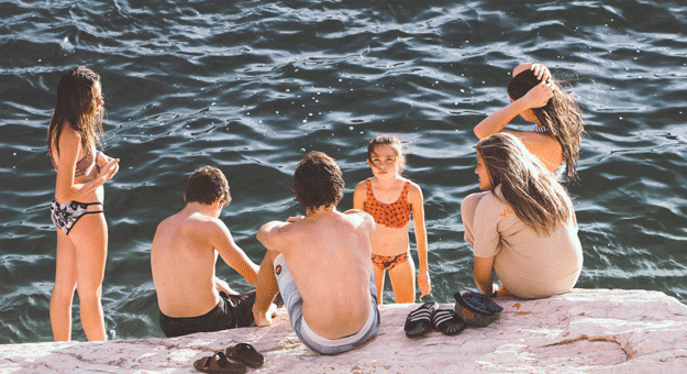 Как воспитывать девочек в 2018 году