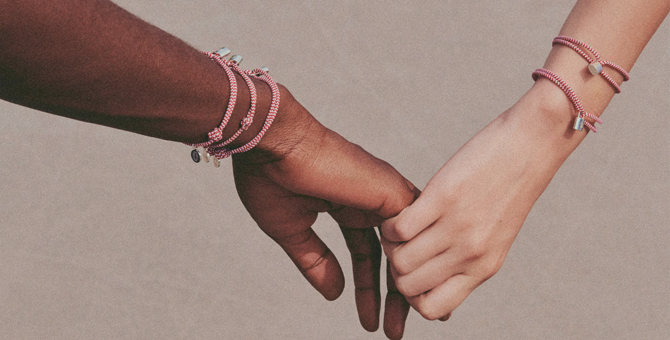 Сколько тратят на благотворительность крупнейшие модные компании