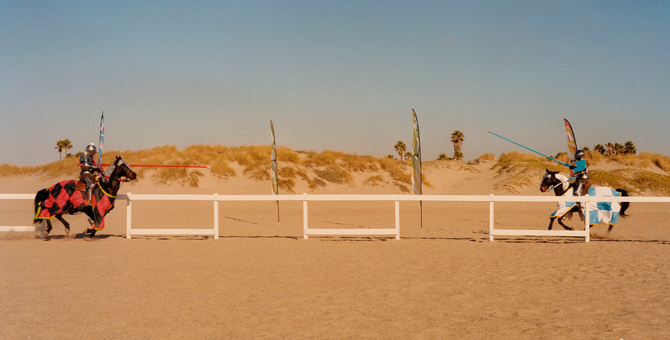 Stussy выпустил кампанию в виде рыцарского турнира в Калифорнии