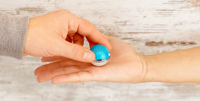 Подарите песню: итальянский дизайнер придумал сонгболы — милые шарики-динамики