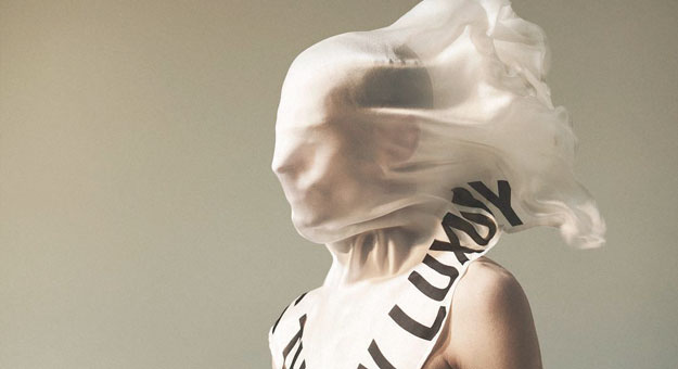 Трендов больше нет: куратор выставки State of Fashion о переходном состоянии моды