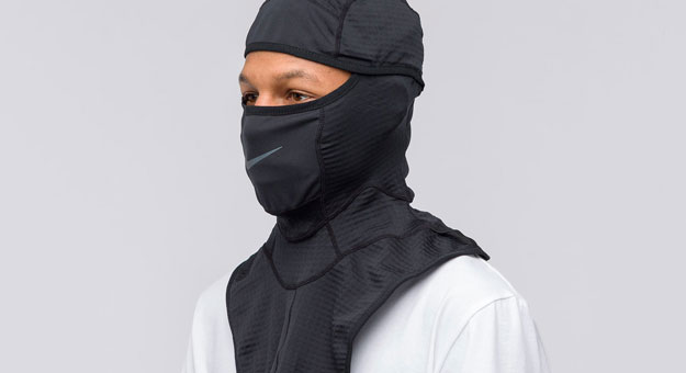 Nike снял с продажи балаклавы после обвинений в пропаганде бандитского образа жизни