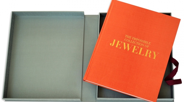 Книга о драгоценностях от Assouline