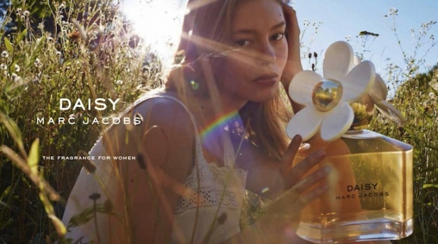 Кадры из новой рекламы аромата Marc Jacobs Daisy