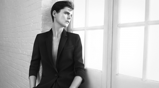 Первая рекламная кампания Theory