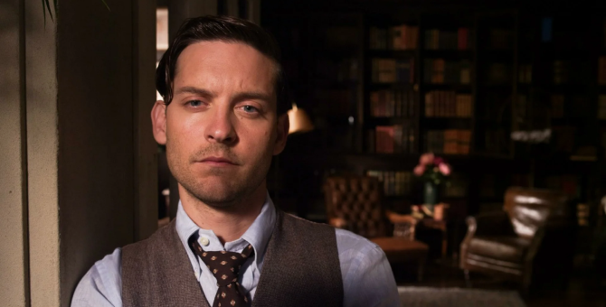 Тоби Магуайр сыграет Чарли Чаплина в фильме «Вавилон»