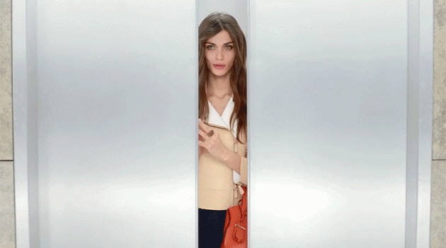 Элиза Седнауи в мини-фильме \"Волшебный лифт\" для Tod's