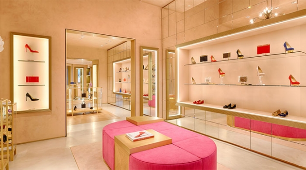 В Москве открылся бутик Charlotte Olympia