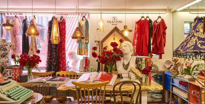Valentino расширил число партнеров — винтажных магазинов