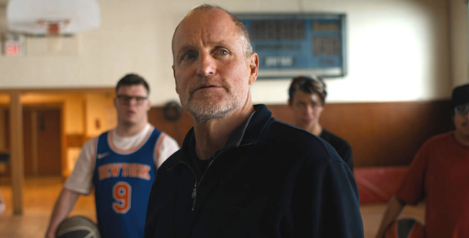 Вуди Харрельсон сыграет со Скарлетт Йоханссон в фильме о космической гонке