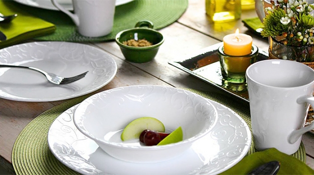 Юлия Высоцкая открыла магазин посуды \"Едим дома\"