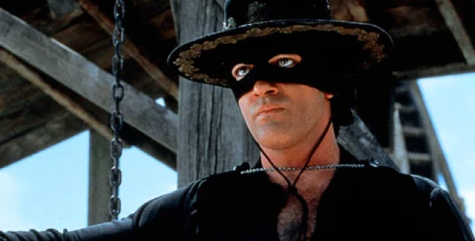 Антонио Бандерас хотел бы видеть Тома Холланда в главной роли в новом «Зорро»