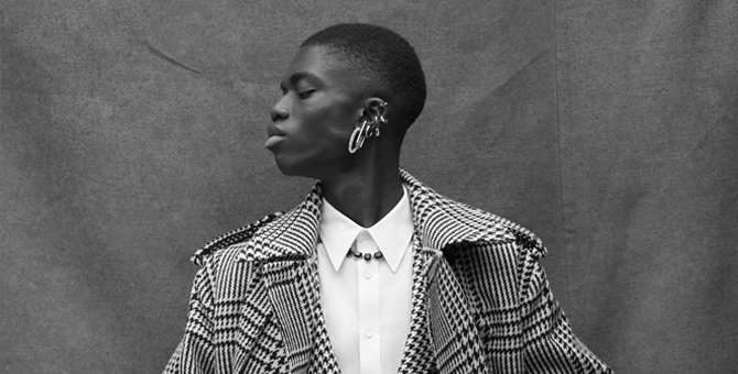 Клетчатые костюмы и кожаные комбинезоны в новой мужской коллекции Alexander McQueen