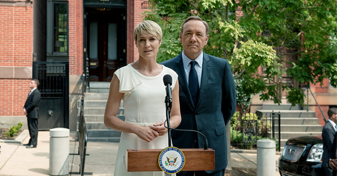 14 знаковых мест из популярных сериалов