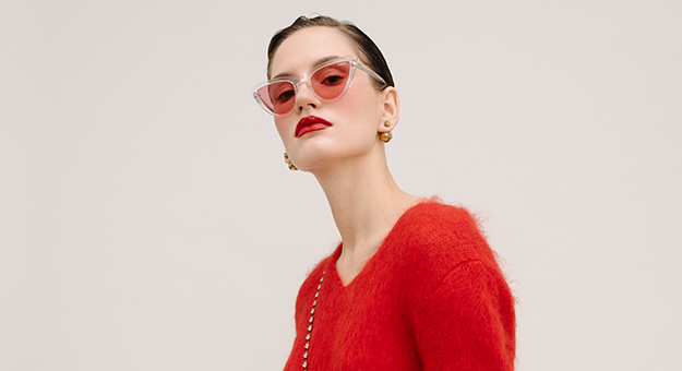 Как носить красные вещи: 5 образов