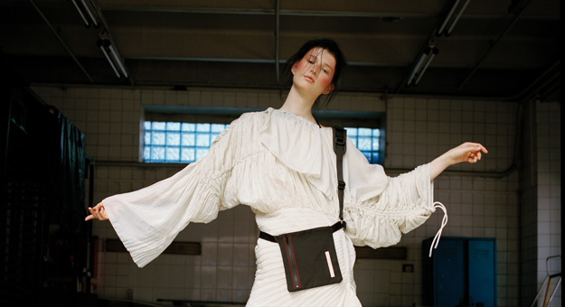 Исторический романтизм: как носить рюши и оборки