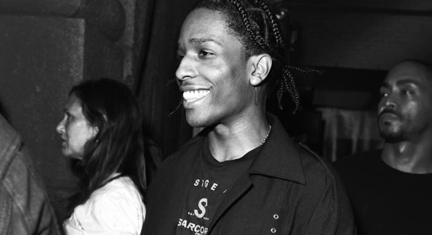 Показ Raf Simons: Джулианна Мур, A$AP Rocky, Марк Джейкобс