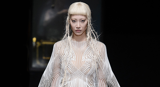Iris Van Herpen, осень-зима 2017 — обзор Buro 24/7