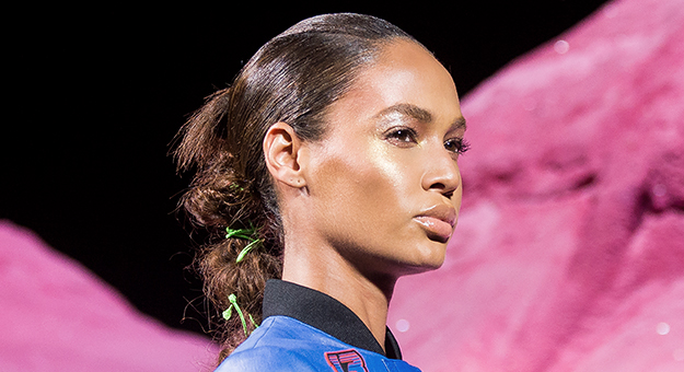 Как повторить макияж с дрейпингом с показа Fenty x Puma