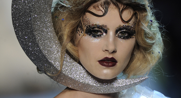 Более 100 идей новогоднего макияжа