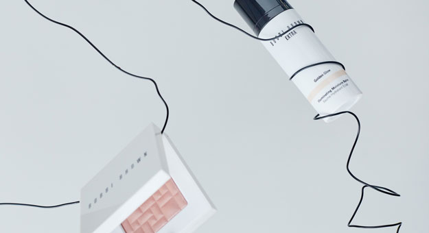 Увлажняющий бальзам и пудра для сияния Extra Glow от Bobbi Brown — выбор Buro 24/7