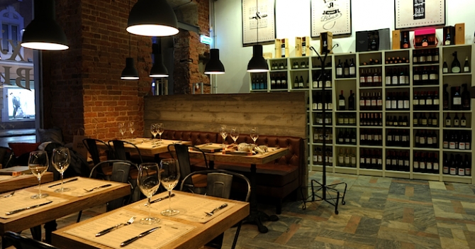 Тайная вечеря: ресторан Сергея Минаева \"Хлеб и вино\"