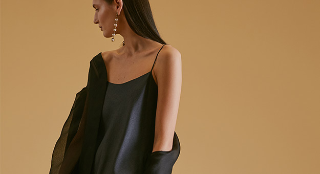 С чем сочетать пальто-халат: в офис, в музей и на вечеринку