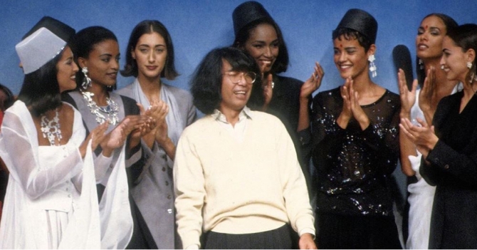 «Мода — как еда. Не нужно зацикливаться на одном блюде». Каким мы запомнили Кендзо Такаду