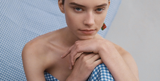 20 летних вещей с клеткой виши — принтом из французских бистро