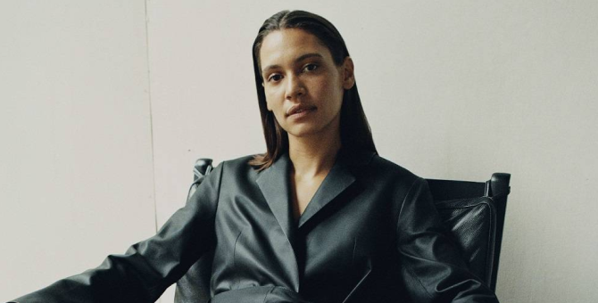 Надо брать! 15 отличных вещей из свежих коллекций — выбор Юли Катькало