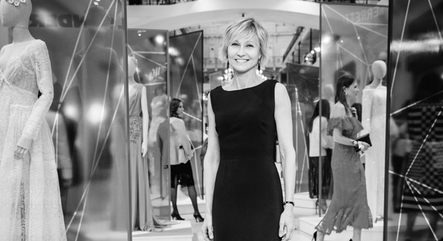 Свадебные фотографии Татьяны Навки и Дмитрия Пескова на выставке «В начале было платье!»